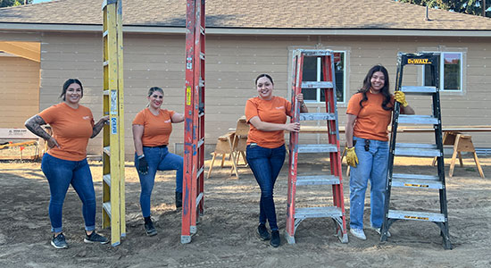 Solarity_Employees_Habitat_ladders_2024_550x300